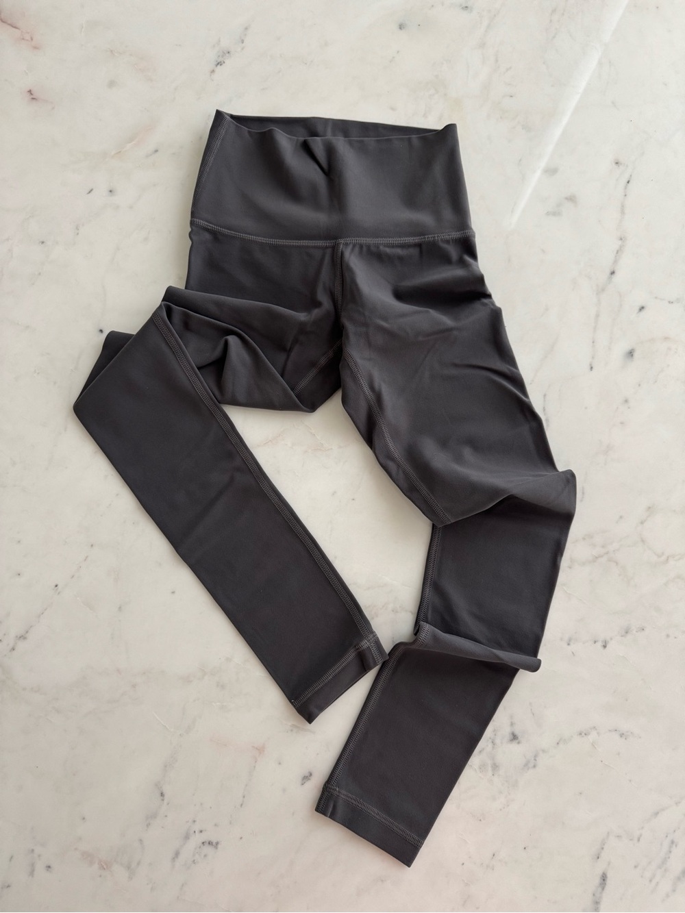 Aritzia TnaBUTTER Atmosphere Hi-Rise Leggings - Charcoal - 2XS